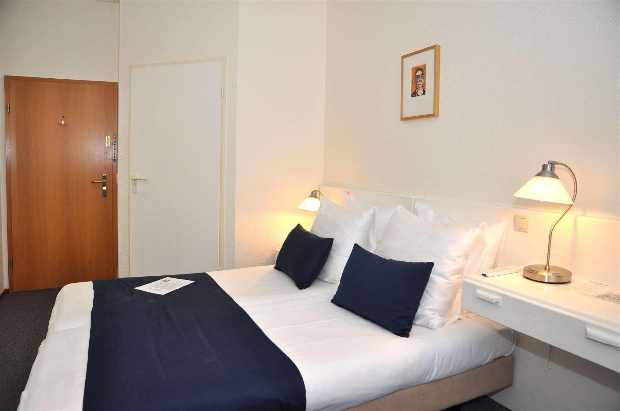 Hotel Fita อัมสเตอร์ดัม ภายนอก รูปภาพ